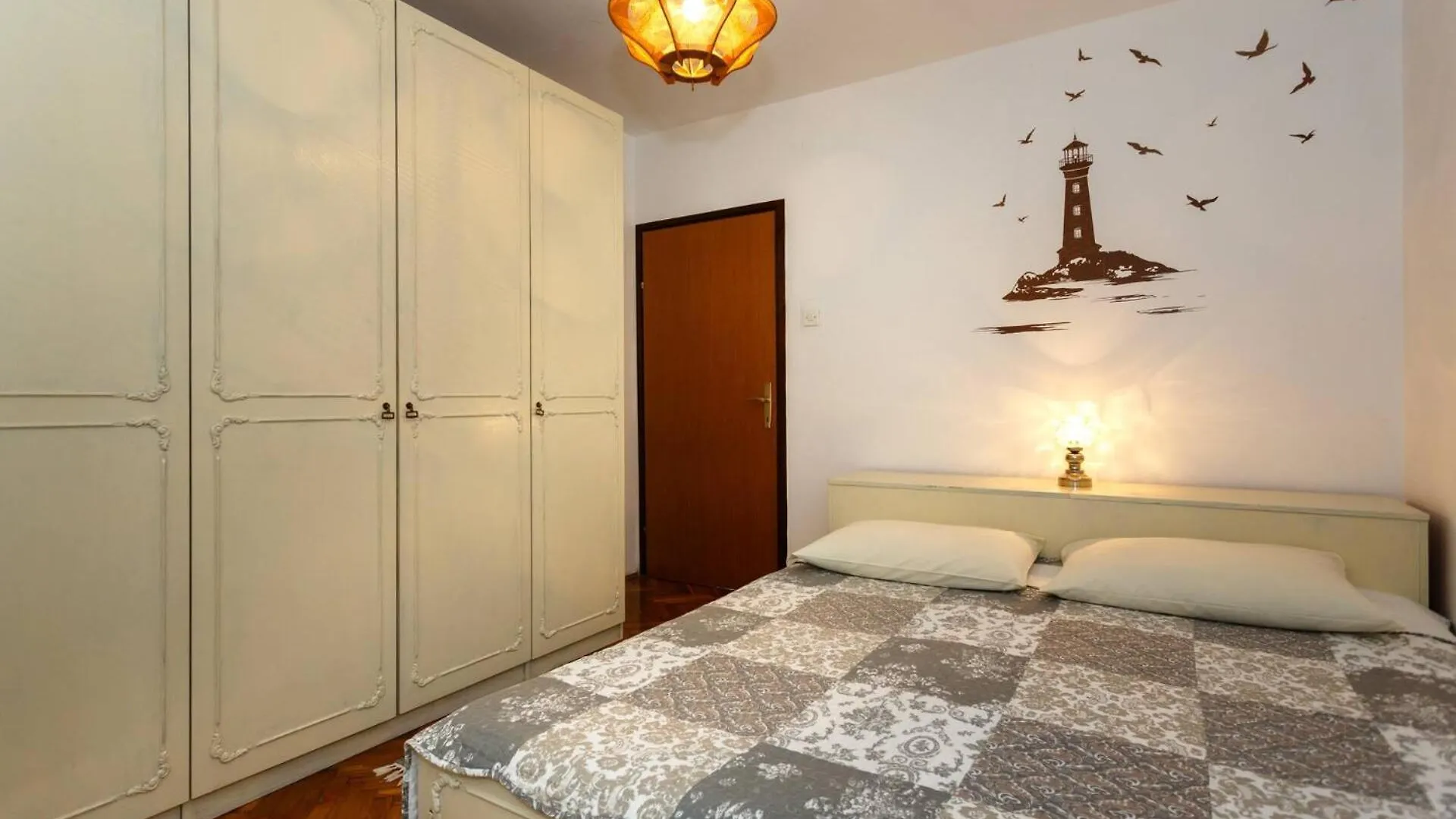 Shabby Chic Apartment Disente Nr1 Close To Krk Centre Krk Town