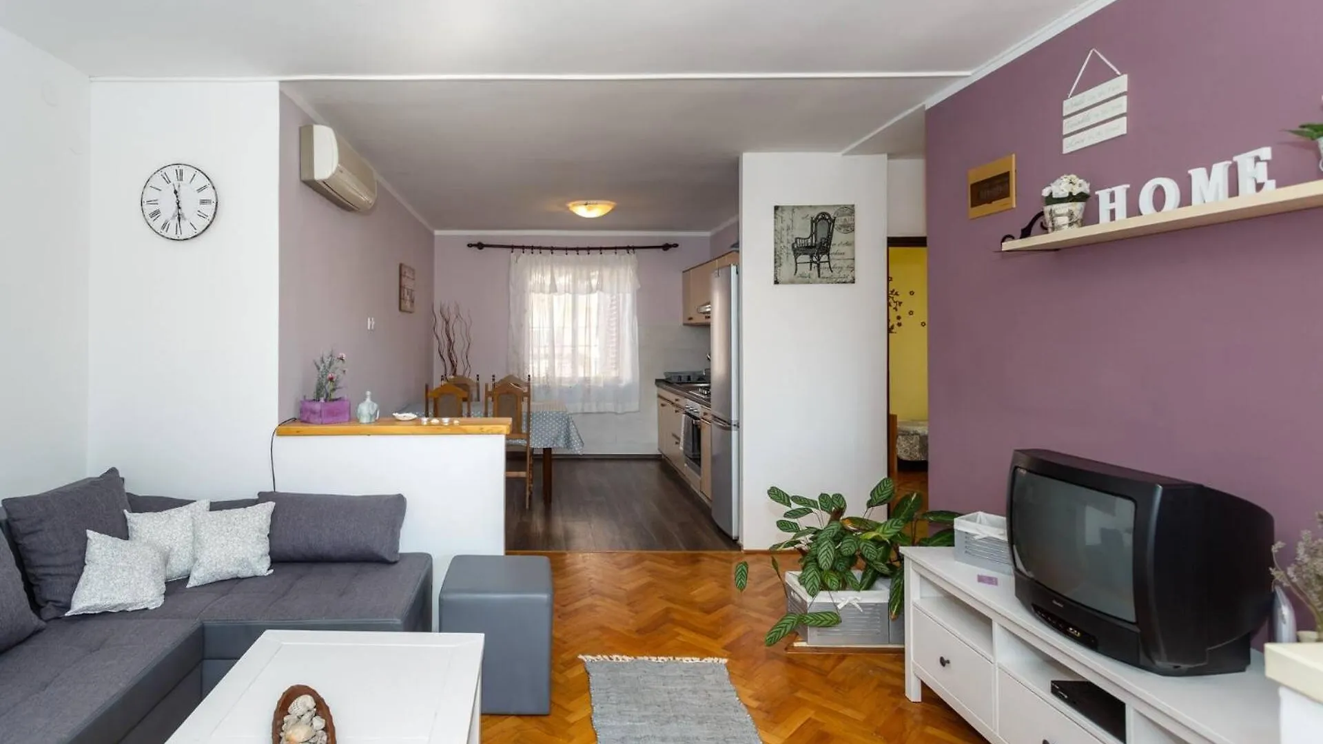 Shabby Chic Apartment Disente Nr1 Close To Krk Centre Krk Town Croatia