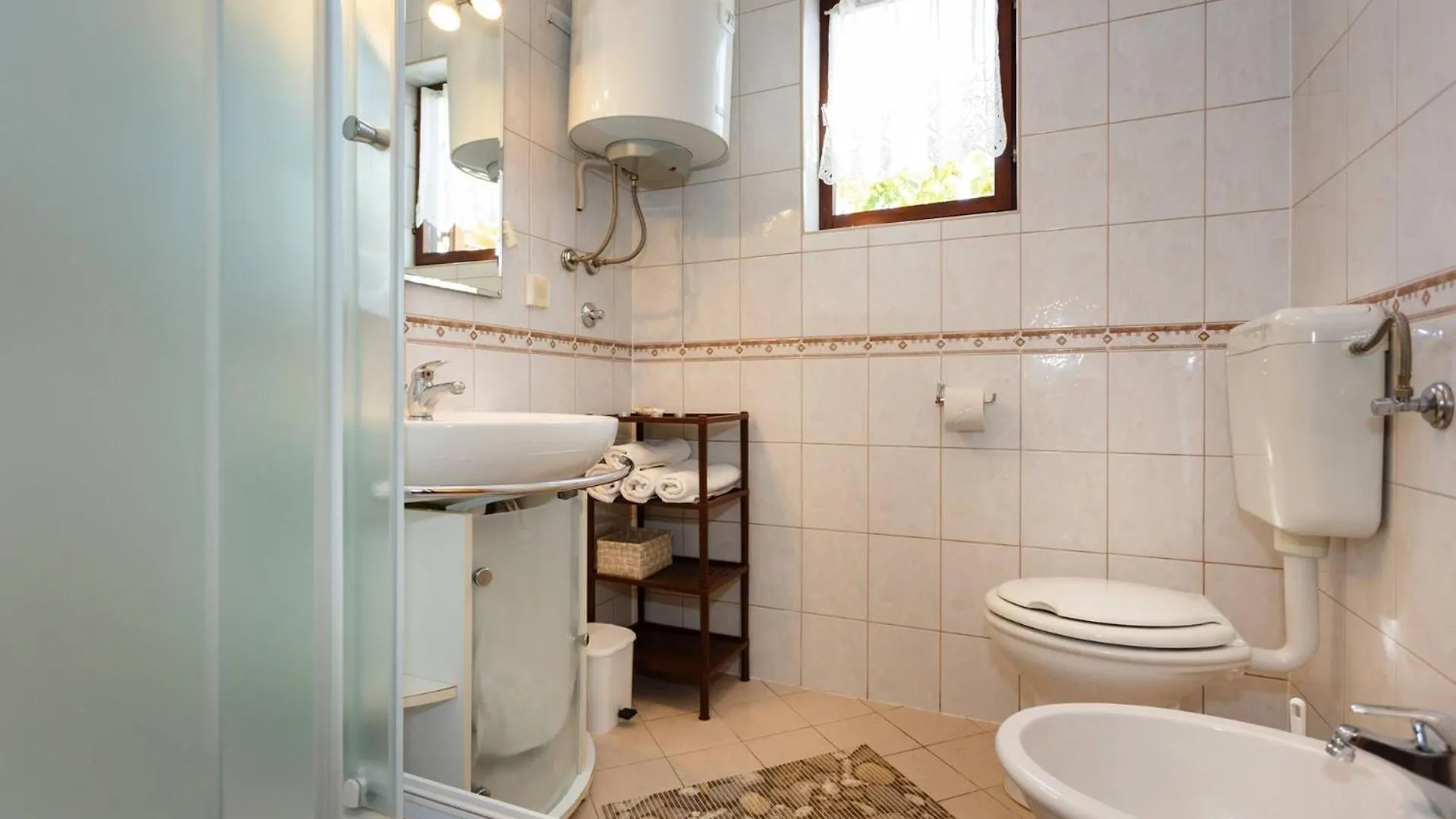 Shabby Chic Apartment Disente Nr1 Close To Krk Centre Krk Town